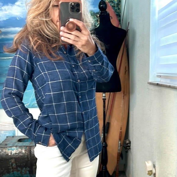 ⭐️Toad & Co, Button-Front, Sinfully Soft, Great w/Jeans or Shorts, Size Small - Picture 8 of 13